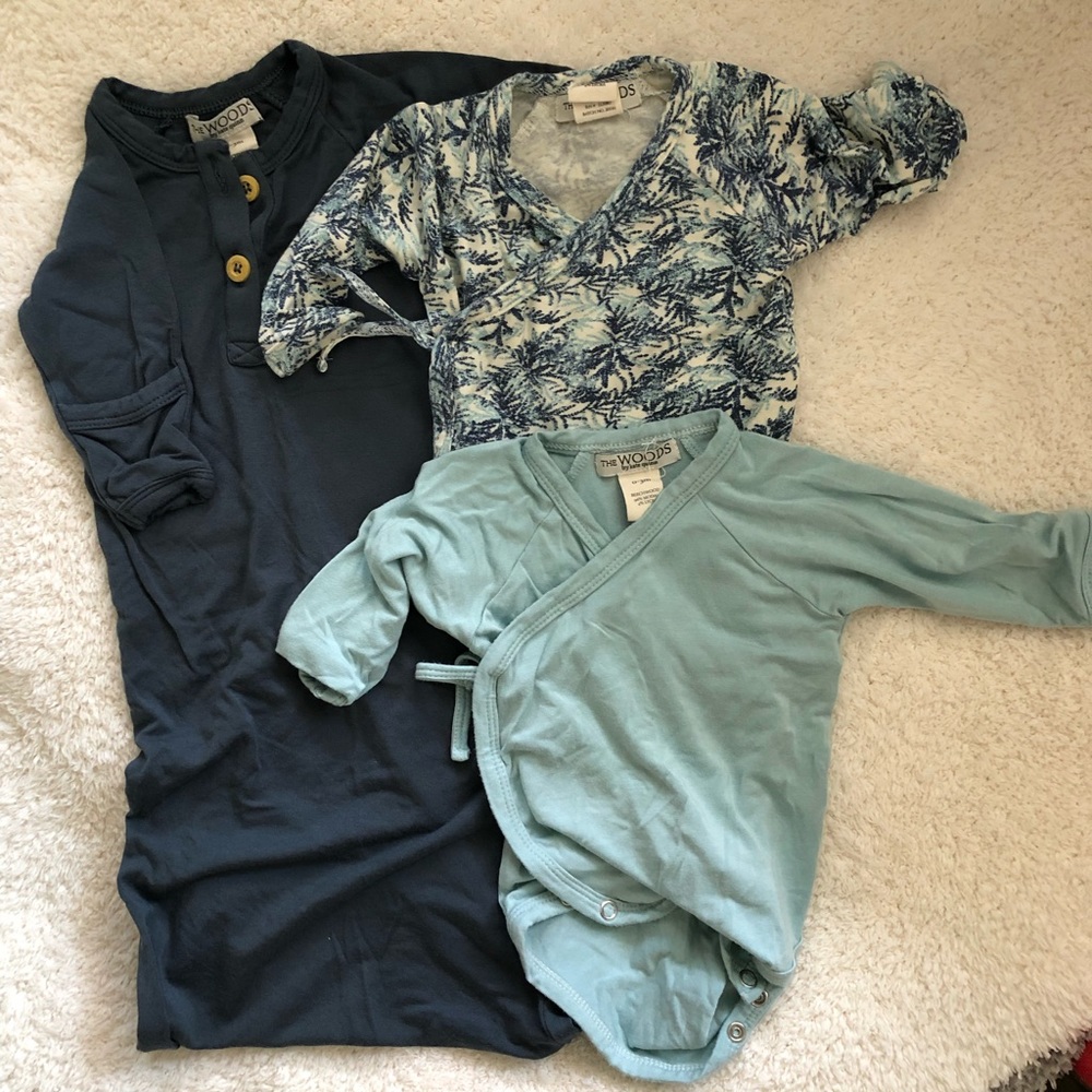 Baby gown/body suit